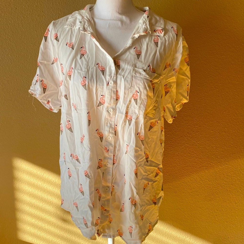 Torrid pink flamingo shirt sleeve top